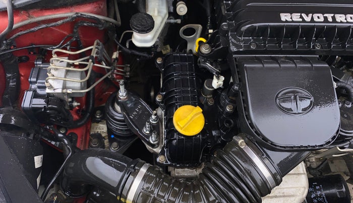 2018 Tata Tiago XZA PETROL, Petrol, Automatic, 90,612 km, Engine View - Right