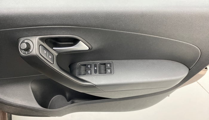 2019 Volkswagen Polo HIGH LINE PLUS 1.0, Petrol, Manual, 21,142 km, Driver Side Door Panels Control
