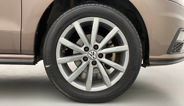 2019 Volkswagen Polo HIGH LINE PLUS 1.0, Petrol, Manual, 21,142 km, Right Front Wheel