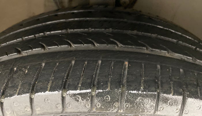 2019 Volkswagen Polo HIGH LINE PLUS 1.0, Petrol, Manual, 21,142 km, Right Front Tyre Tread