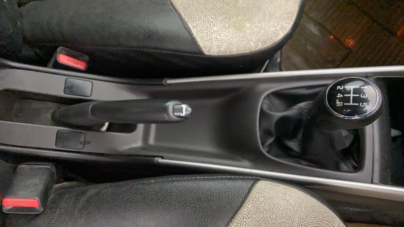 2017 Maruti Baleno ALPHA PETROL 1.2, Petrol, Manual, 86,961 km, Gear Lever