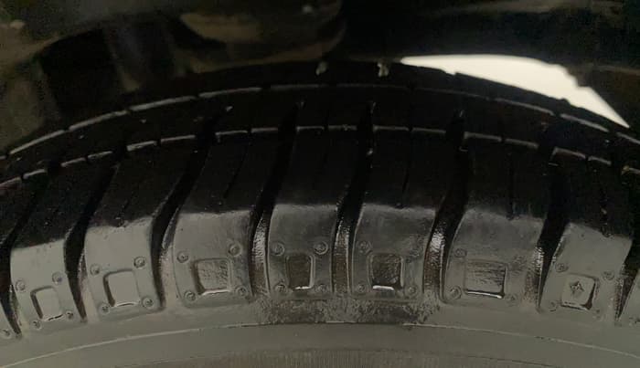 2012 Maruti Alto 800 LXI, Petrol, Manual, 24,008 km, Left Rear Tyre Tread