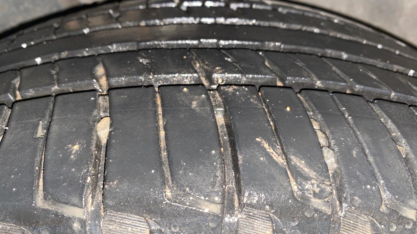 2022 Tata Safari XZA PLUS, Diesel, Automatic, 81,211 km, Right Front Tyre Tread