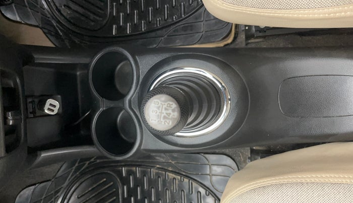 2015 Honda Amaze 1.2L I-VTEC S, Petrol, Manual, 39,487 km, Gear Lever