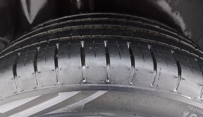 2020 Volkswagen Polo GT TSI AT 1.0, Petrol, Automatic, 8,766 km, Right Rear Tyre Tread