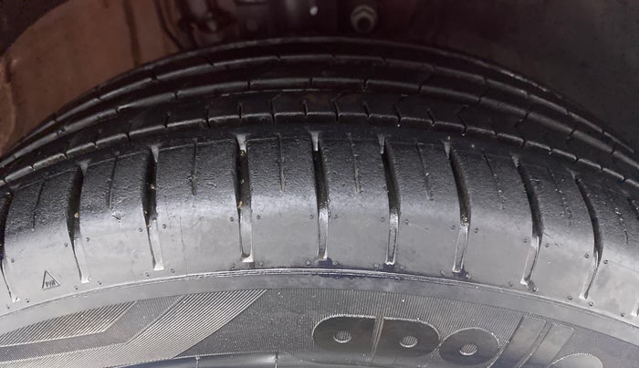 2020 Volkswagen Polo GT TSI AT 1.0, Petrol, Automatic, 8,766 km, Right Front Tyre Tread