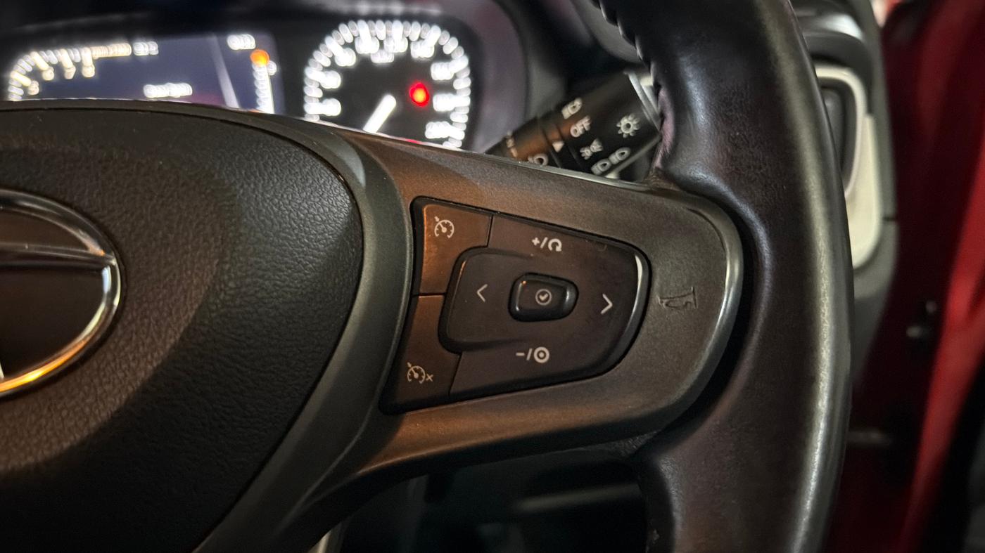 2022 Tata PUNCH  ACCOMPLISHED AMT CAMO EDITION, Petrol, Automatic, 33,734 km, Adaptive Cruise Control