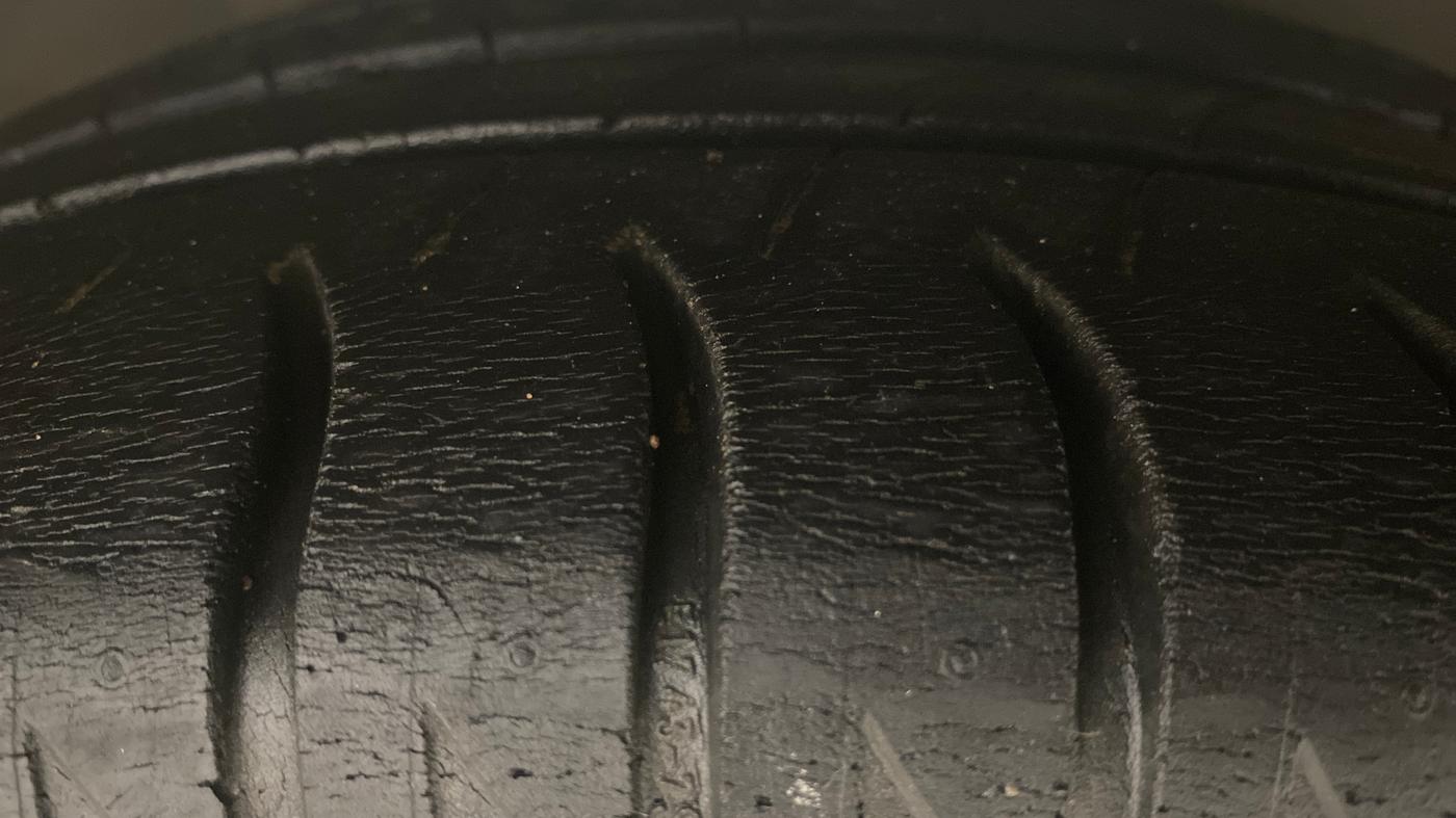2020 Ford New Figo TITANIUM 1.2 PETROL MT, Petrol, Manual, 94,109 km, Right Front Tyre Tread
