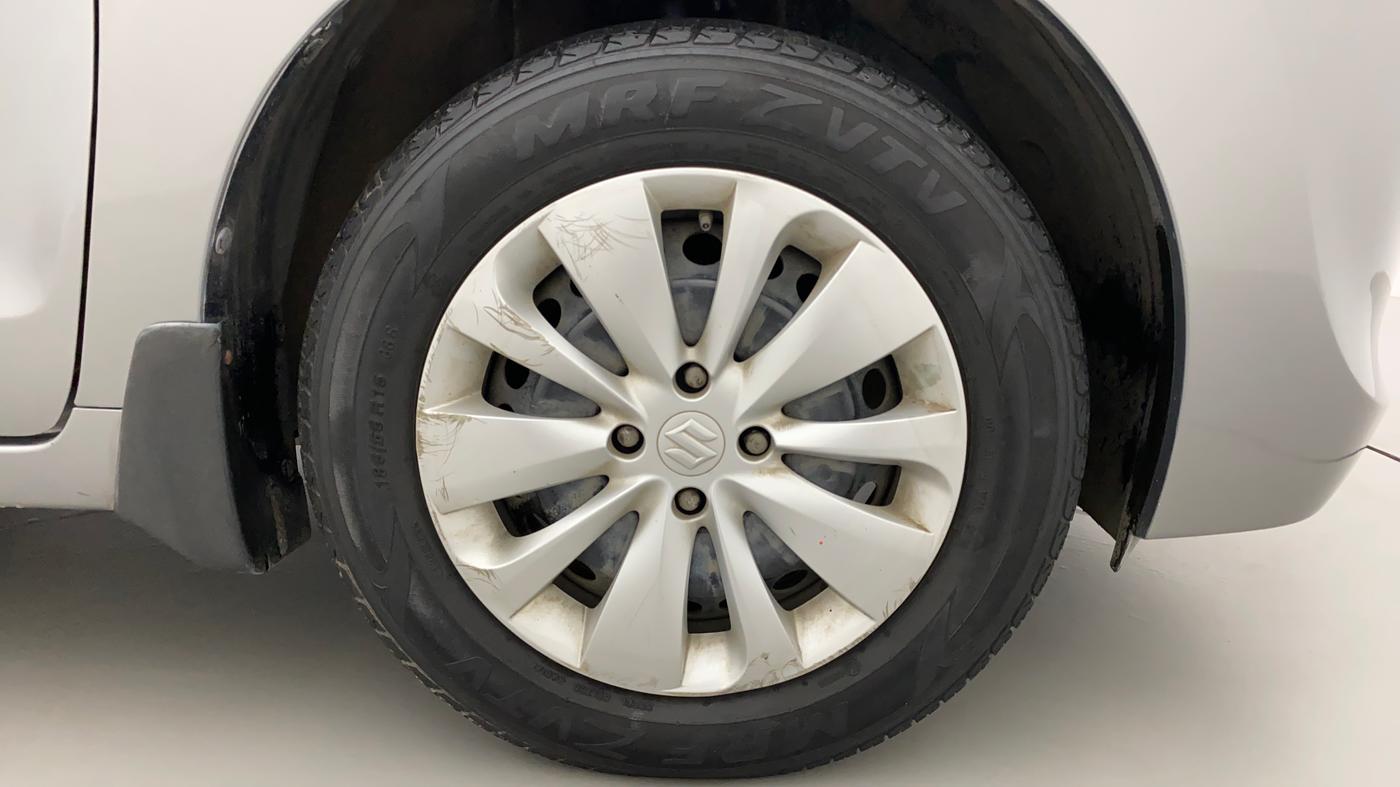 2016 Maruti Baleno DELTA PETROL 1.2, Petrol, Manual, 42,712 km, Right Front Wheel