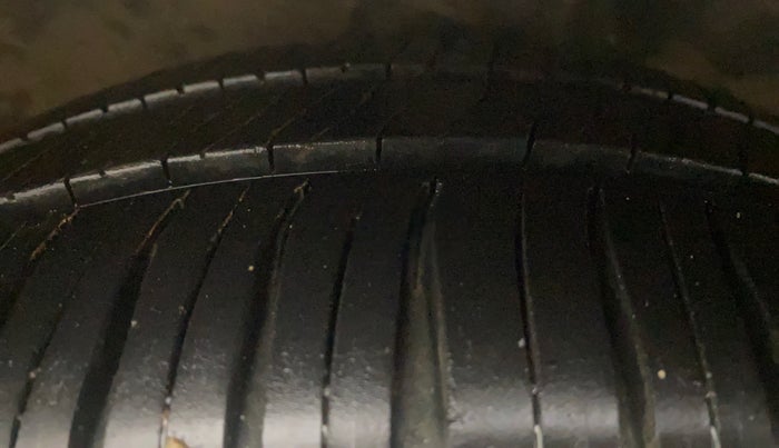 2015 Maruti Celerio VXI AMT, Petrol, Automatic, 45,849 km, Right Front Tyre Tread