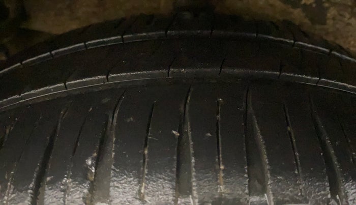 2015 Maruti Celerio VXI AMT, Petrol, Automatic, 45,849 km, Right Rear Tyre Tread