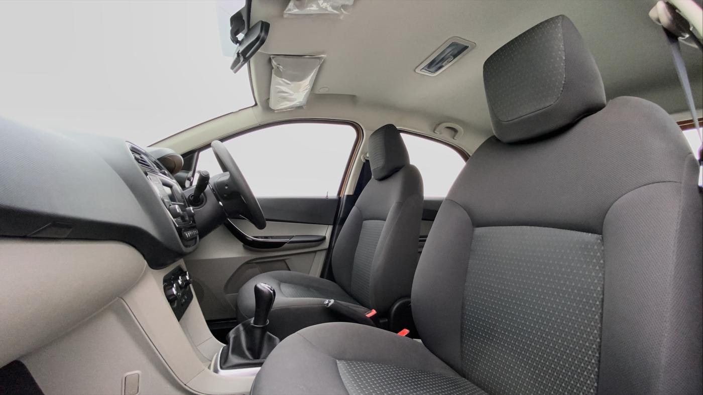 2017 Tata Tiago XZ 1.2 REVOTRON, Petrol, Manual, 11,107 km, Right Side Front Door Cabin