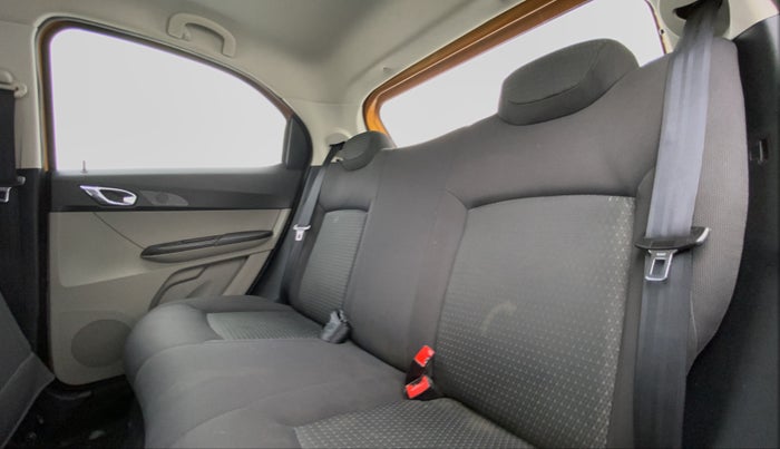 2017 Tata Tiago XZ 1.2 REVOTRON, Petrol, Manual, 11,107 km, Right Side Rear Door Cabin