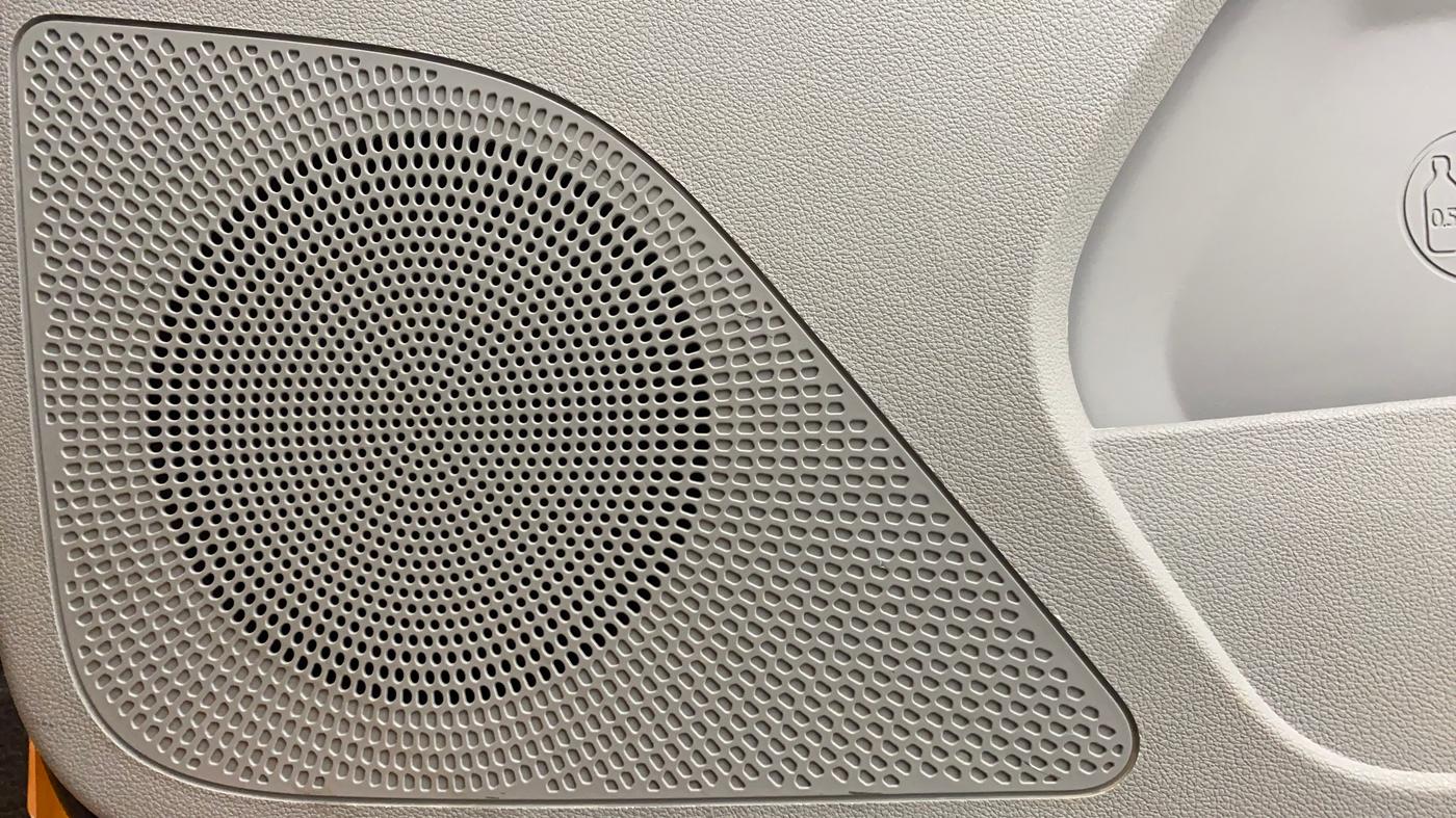 2017 Tata Tiago XZ 1.2 REVOTRON, Petrol, Manual, 11,107 km, Speaker