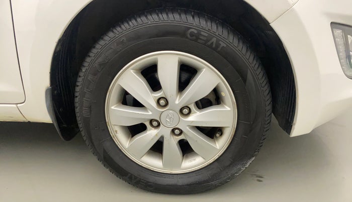 2013 Hyundai i20 SPORTZ 1.2, Petrol, Manual, 19,295 km, Right Front Wheel