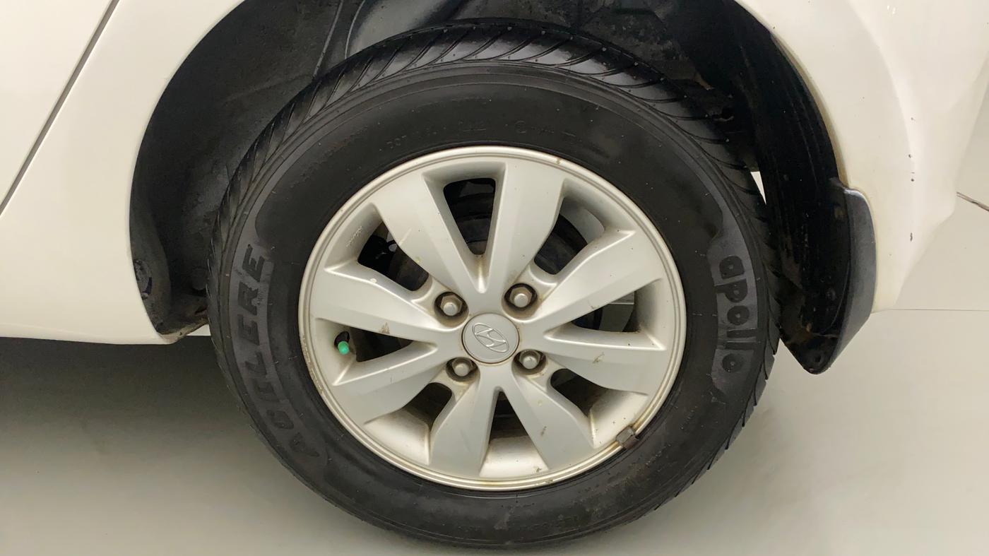 2013 Hyundai i20 SPORTZ 1.2, Petrol, Manual, 19,295 km, Left Rear Wheel