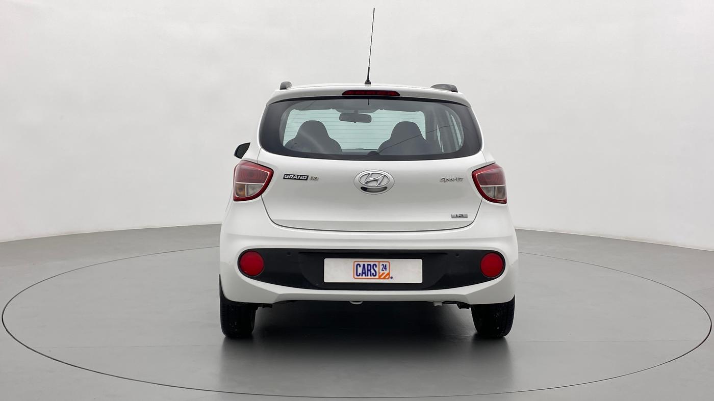 2017 Hyundai Grand i10 Sportz(O) 1.2 MT, Petrol, Manual, 61,081 km, Back/Rear