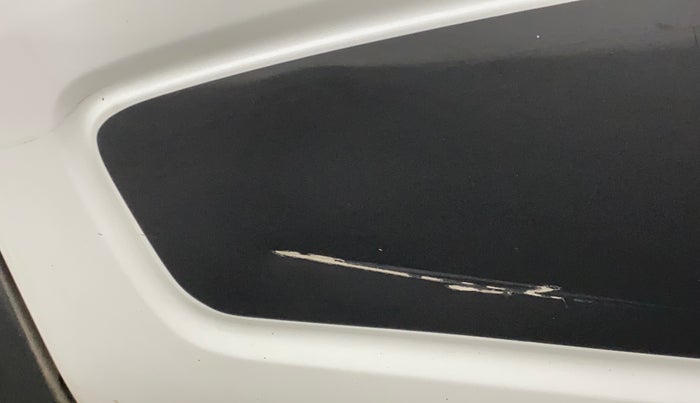 2018 Renault Kwid RXT 0.8 (O), Petrol, Manual, 61,217 km, Right rear door - Slightly dented