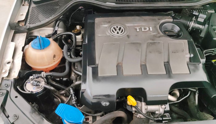 2013 Volkswagen Vento HIGHLINE DIESEL 1.6, Diesel, Manual, 85,883 km, Engine View - Right