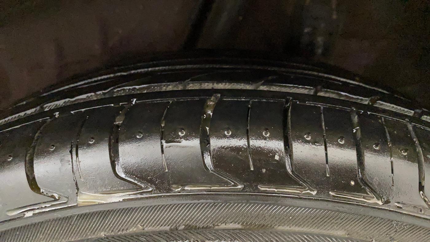 2019 Honda Amaze 1.2L I-VTEC V CVT, Petrol, Automatic, 1,00,796 km, Left Rear Tyre Tread
