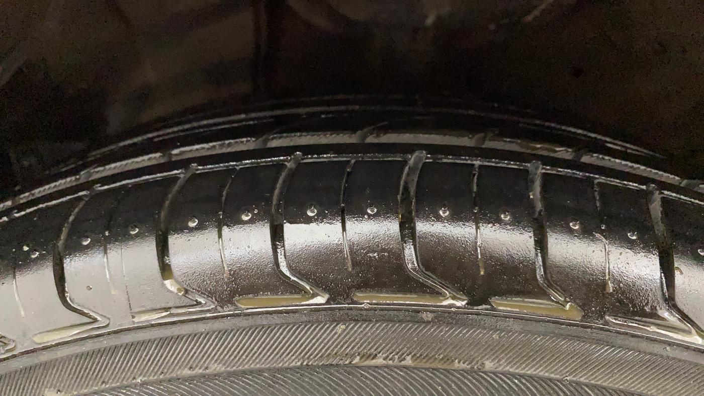 2019 Honda Amaze 1.2L I-VTEC V CVT, Petrol, Automatic, 1,00,796 km, Left Front Tyre Tread