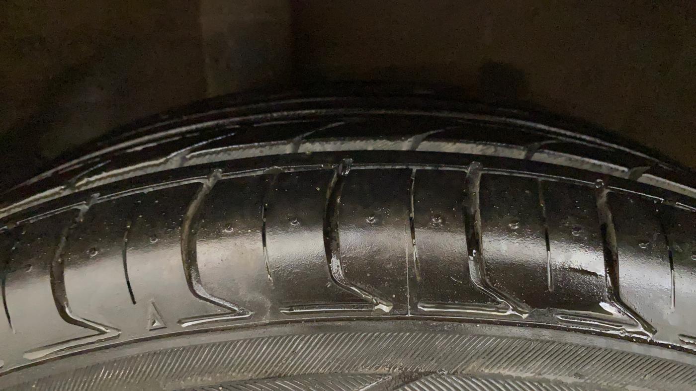 2019 Honda Amaze 1.2L I-VTEC V CVT, Petrol, Automatic, 1,00,796 km, Right Rear Tyre Tread