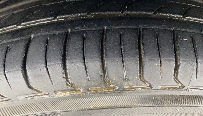 2014 Hyundai Grand i10 ASTA AT 1.2 KAPPA VTVT, Petrol, Automatic, 56,745 km, Left Front Tyre Tread