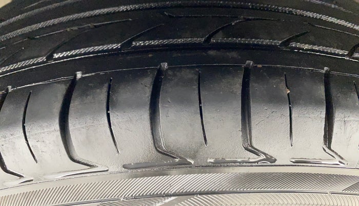 2014 Hyundai Grand i10 ASTA AT 1.2 KAPPA VTVT, Petrol, Automatic, 56,745 km, Right Rear Tyre Tread