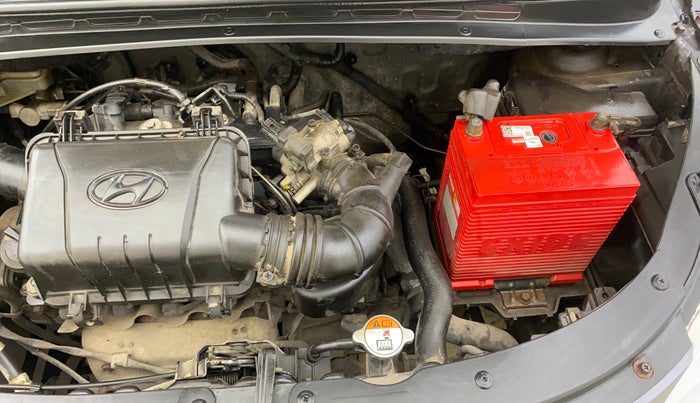 2014 Hyundai i10 MAGNA 1.1, Petrol, Manual, 28,722 km, Engine View - Left