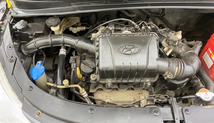 2014 Hyundai i10 MAGNA 1.1, Petrol, Manual, 28,722 km, Engine View - Right