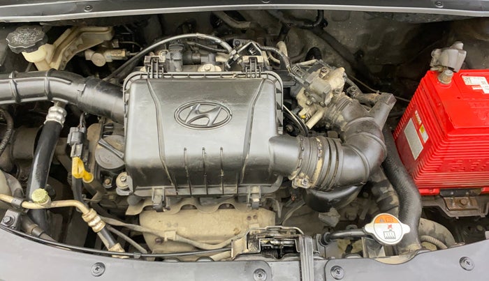 2014 Hyundai i10 MAGNA 1.1, Petrol, Manual, 28,722 km, Engine View