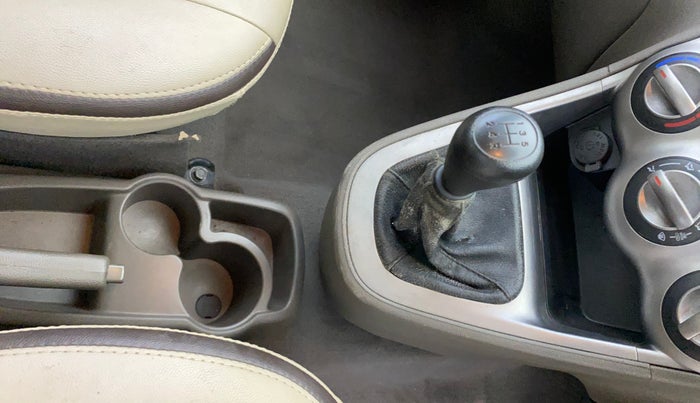 2014 Hyundai i10 MAGNA 1.1, Petrol, Manual, 28,722 km, Gear Lever