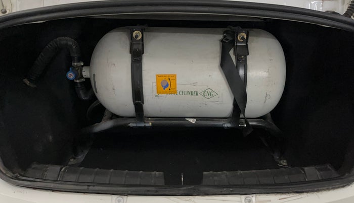 2022 Tata TIGOR XZ PLUS CNG, CNG, Manual, 63,439 km, Boot Inside