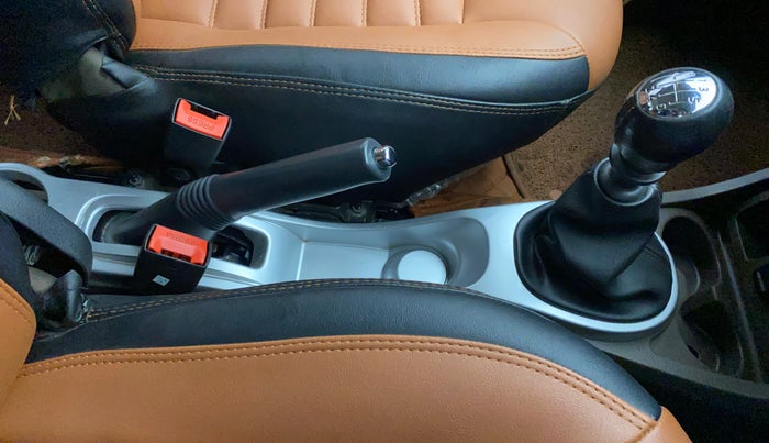 2019 Renault Duster 110 PS RXZ DIESEL, Diesel, Manual, 80,306 km, Gear Lever