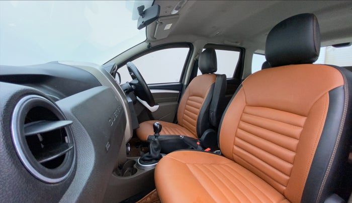 2019 Renault Duster 110 PS RXZ DIESEL, Diesel, Manual, 80,306 km, Right Side Front Door Cabin