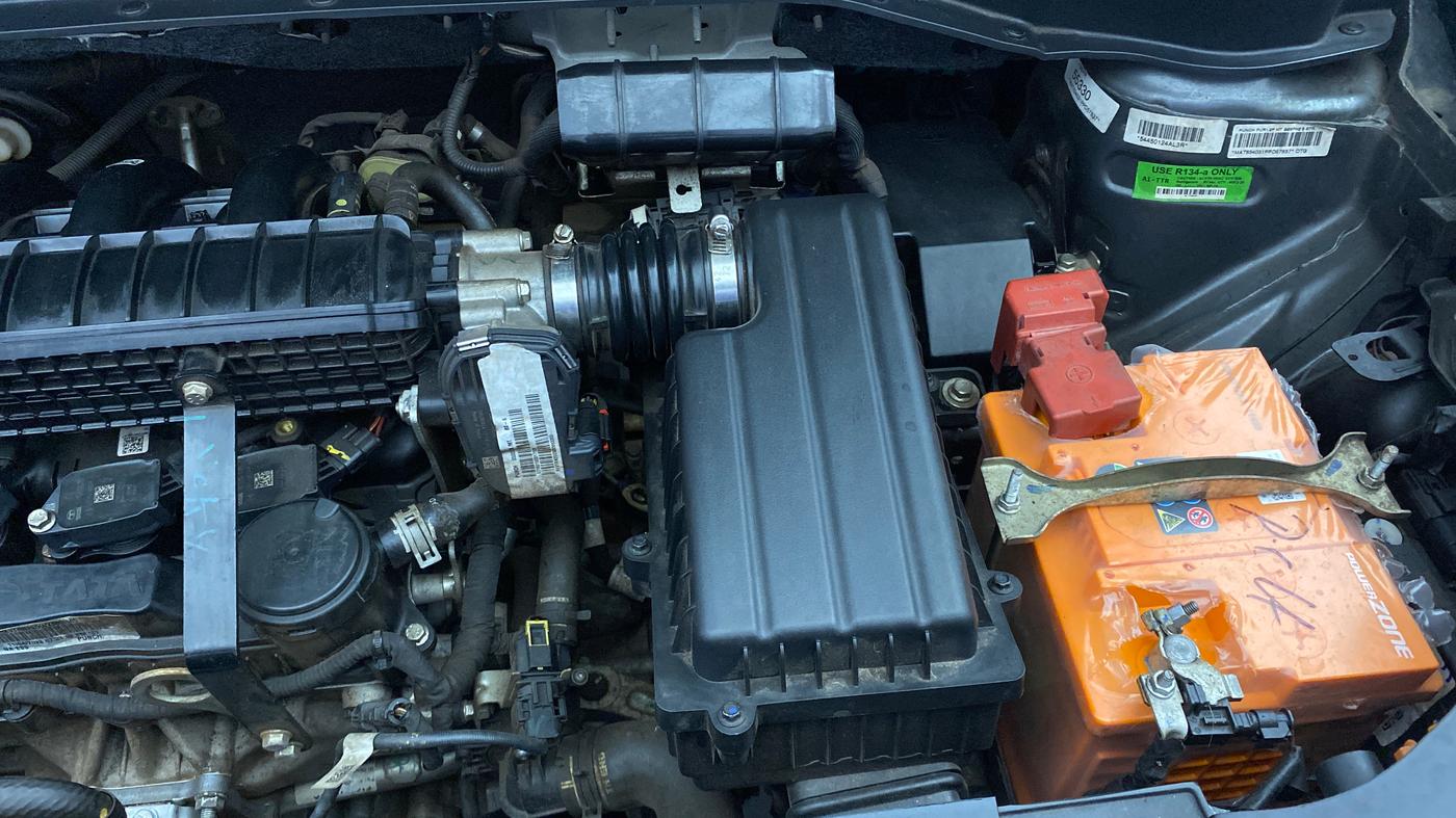 2023 Tata PUNCH PURE MT, Petrol, Manual, 19,777 km, Engine View - Left