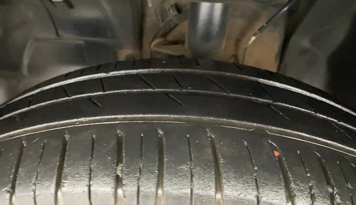 2023 Tata PUNCH PURE MT, Petrol, Manual, 19,777 km, Left Front Tyre Tread