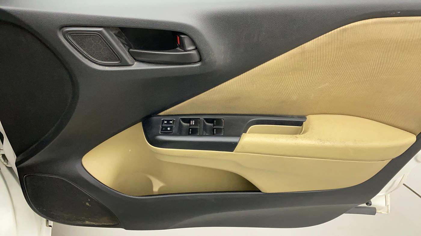 2015 Honda City 1.5L I-VTEC SV, Petrol, Manual, 60,751 km, Driver Side Door Panels Control