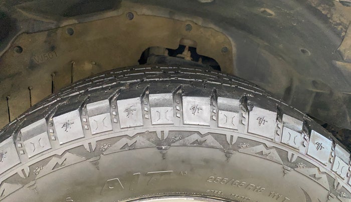 2021 Mahindra Thar LX D AT 4WD HT, Diesel, Automatic, 51,843 km, Right Front Tyre Tread