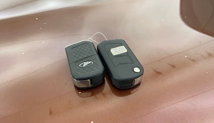 2021 Mahindra Thar LX D AT 4WD HT, Diesel, Automatic, 51,843 km, Key Close Up