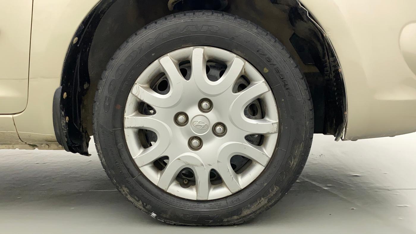 2011 Hyundai i20 MAGNA (O) 1.2, Petrol, Manual, 83,110 km, Right Front Wheel