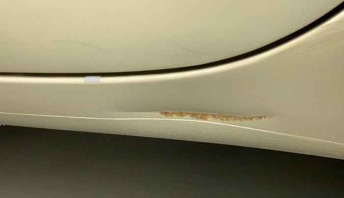2011 Hyundai i20 MAGNA (O) 1.2, Petrol, Manual, 83,110 km, Left running board - Slight discoloration