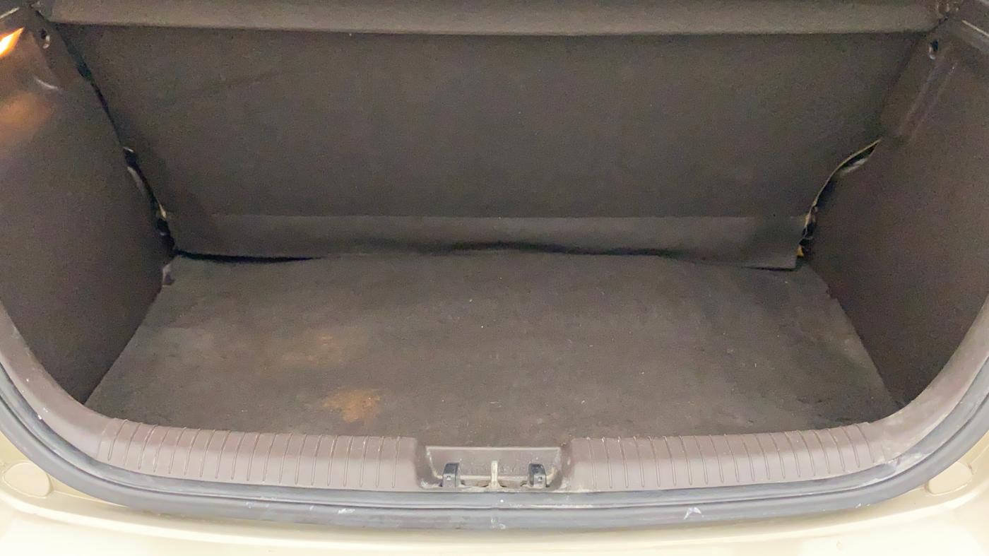 2011 Hyundai i20 MAGNA (O) 1.2, Petrol, Manual, 83,110 km, Boot Inside