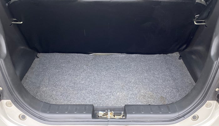 2019 Maruti Alto LXI, Petrol, Manual, 19,584 km, Boot Inside