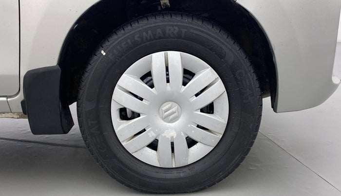 2019 Maruti Alto LXI, Petrol, Manual, 19,584 km, Right Front Wheel