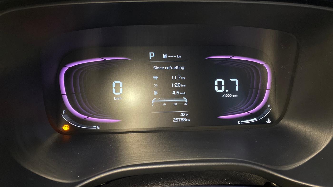 2022 KIA CARENS LUXURY PLUS 1.4 PETROL DCT 7 STR, Petrol, Automatic, 25,776 km, Odometer Image