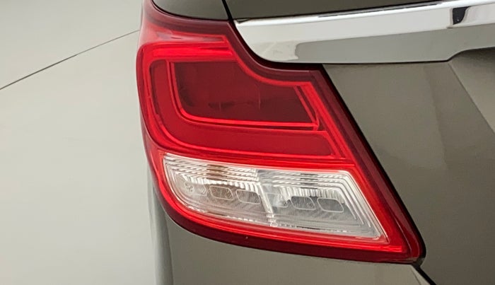 2019 Maruti Dzire ZXI PLUS AMT, Petrol, Automatic, 42,001 km, Left tail light - Minor damage