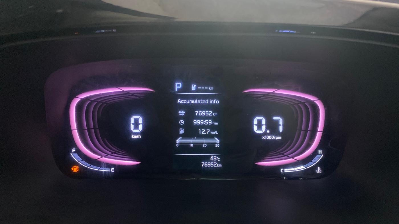 2022 KIA CARENS LUXURY PLUS 1.5 DIESEL AT 6 STR, Diesel, Automatic, 76,952 km, Odometer Image