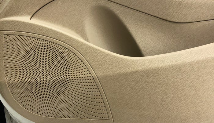 2016 Hyundai Eon ERA PLUS LPG, LPG, Manual, 54,374 km, Speakers