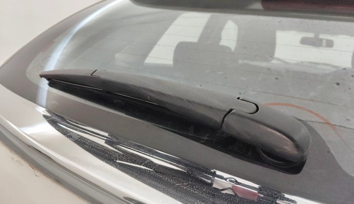 2021 Maruti Baleno ZETA PETROL 1.2, Petrol, Manual, 42,305 km, Rear Wiper